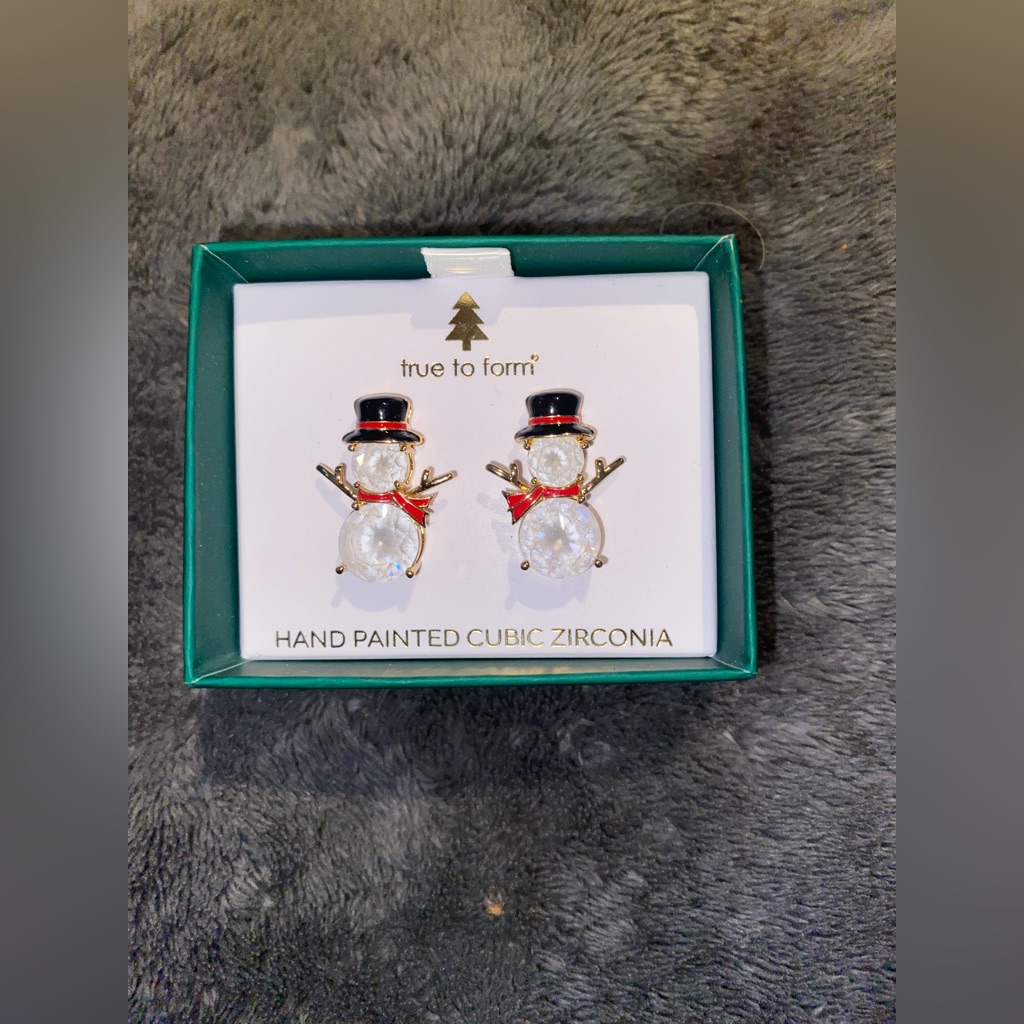 Bnib True To Form Snowman Earrings With Black And Red Accents